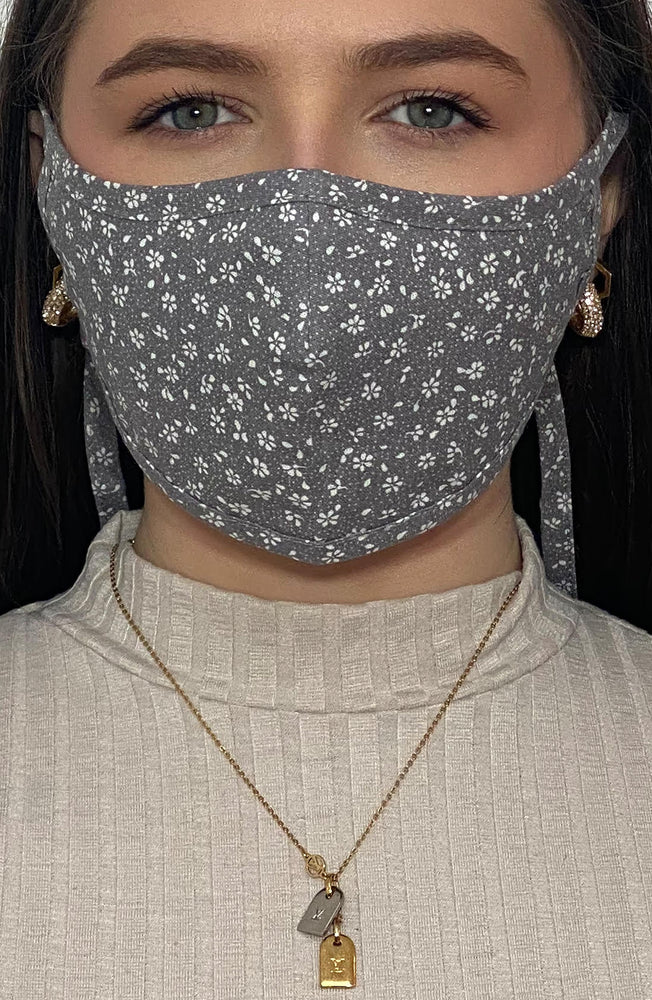 
                
                    Load image into Gallery viewer, Grey Ditsy Print Active Fashion Face mask with filter - Thebritishmask
                
            